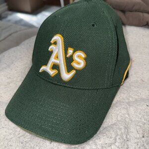 NEW ERA OFFICIAL BATTING PRACTICE HAT / CAP STRETCH LGE - XL Oakland A’s